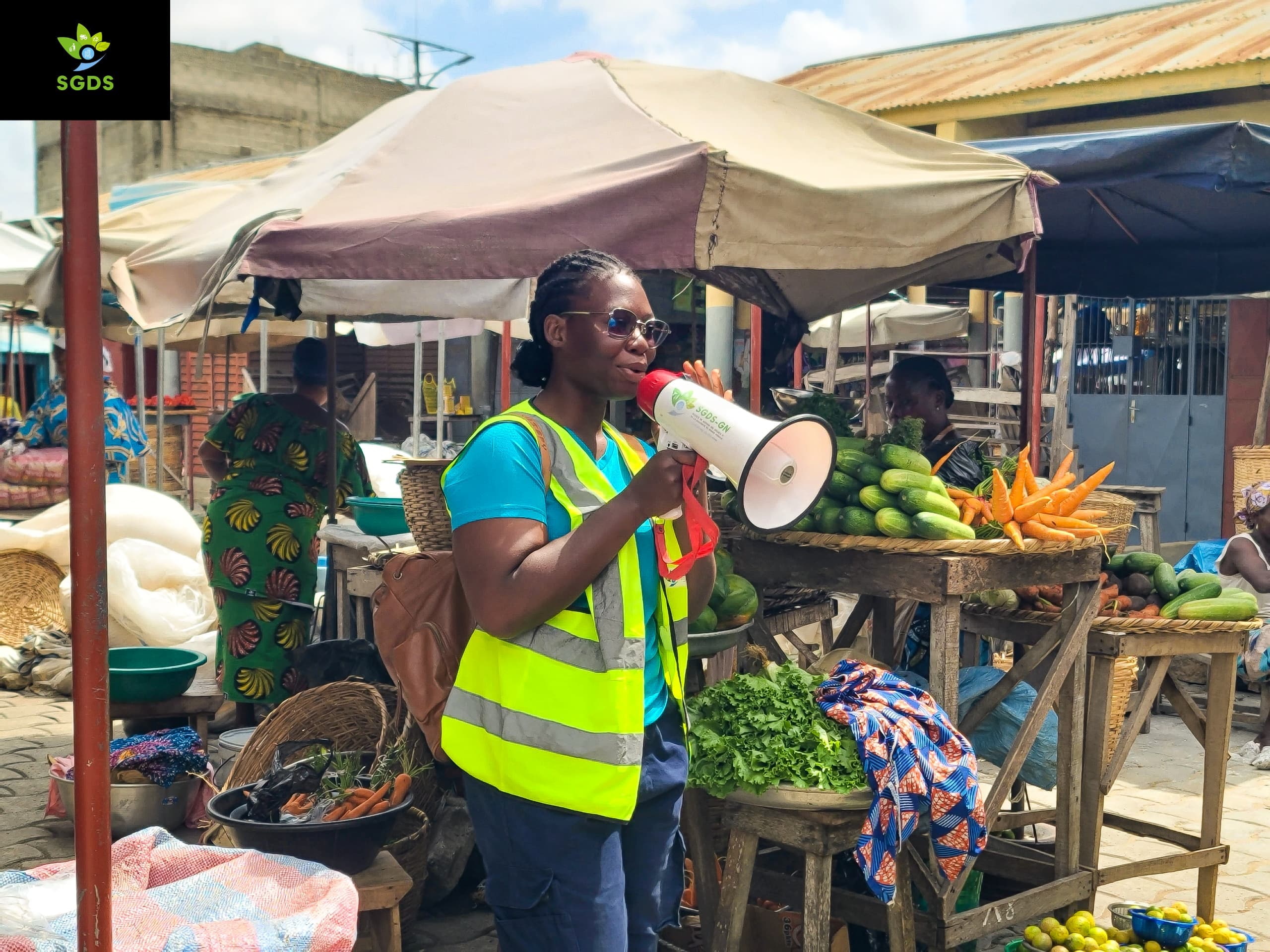COMMUNICATION : INFORMATION ET SENSIBILISATION